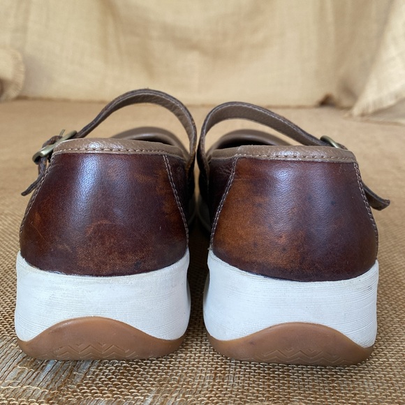 Dansko Steffi Brown Distressed Leather Mary Janes - Picture 5 of 16